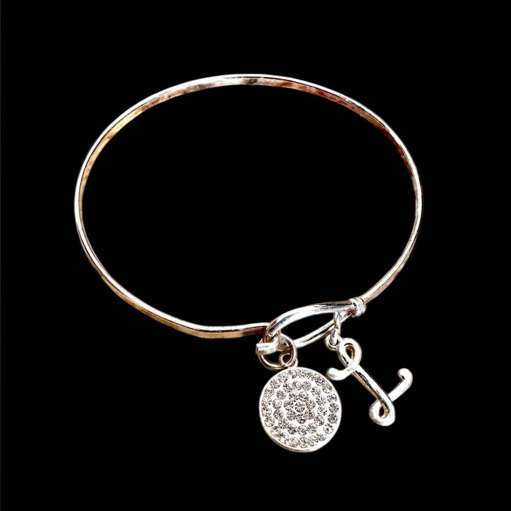 Thin Metal silver tone alloy Bracelet w letter L charm easy hook
